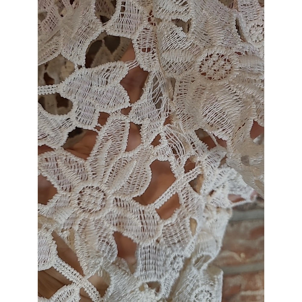 Womens‎ Lace Crochet Ivory Large Cut Out Flower boho Blouse Women's Size M - Picture 7 of 7
